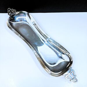 Sheffield Silverplate Handled Bread Tray Serving Dish Made in USA rounded oblong